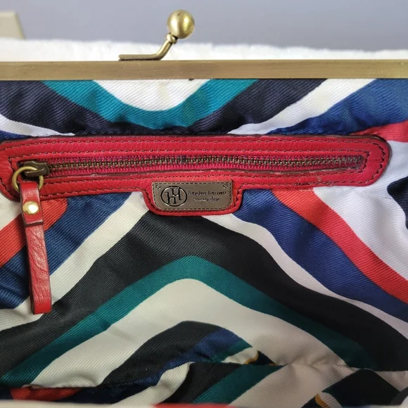 HAYDEN-HARNETT // ltd ed leather gold detail 3 kiss lock chain strap bag